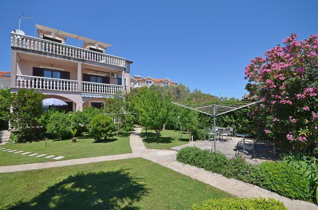 Apartments Daniela Vodice Eksteriør bilde